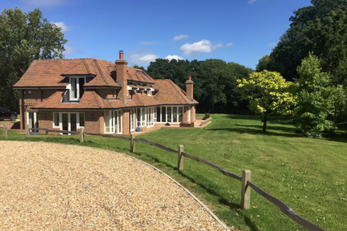 Simply Shoot Locations I Billingshurst I Sussex I RH14